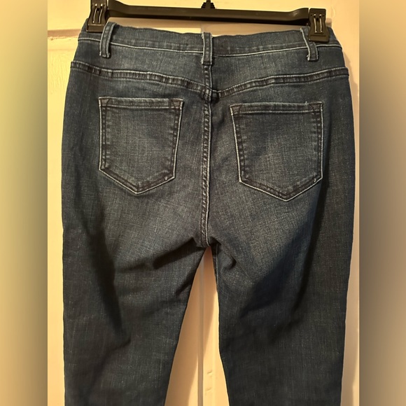 Fashion Nova Distressed Skinny Jeans - Picture 6 of 7